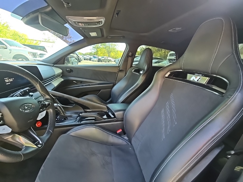 2022 Hyundai Elantra N Base photo 13