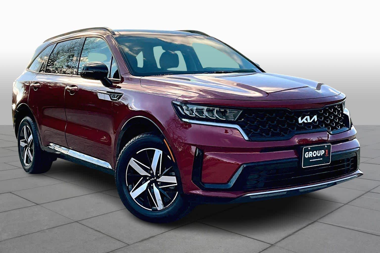 2023 Kia Sorento S photo 2
