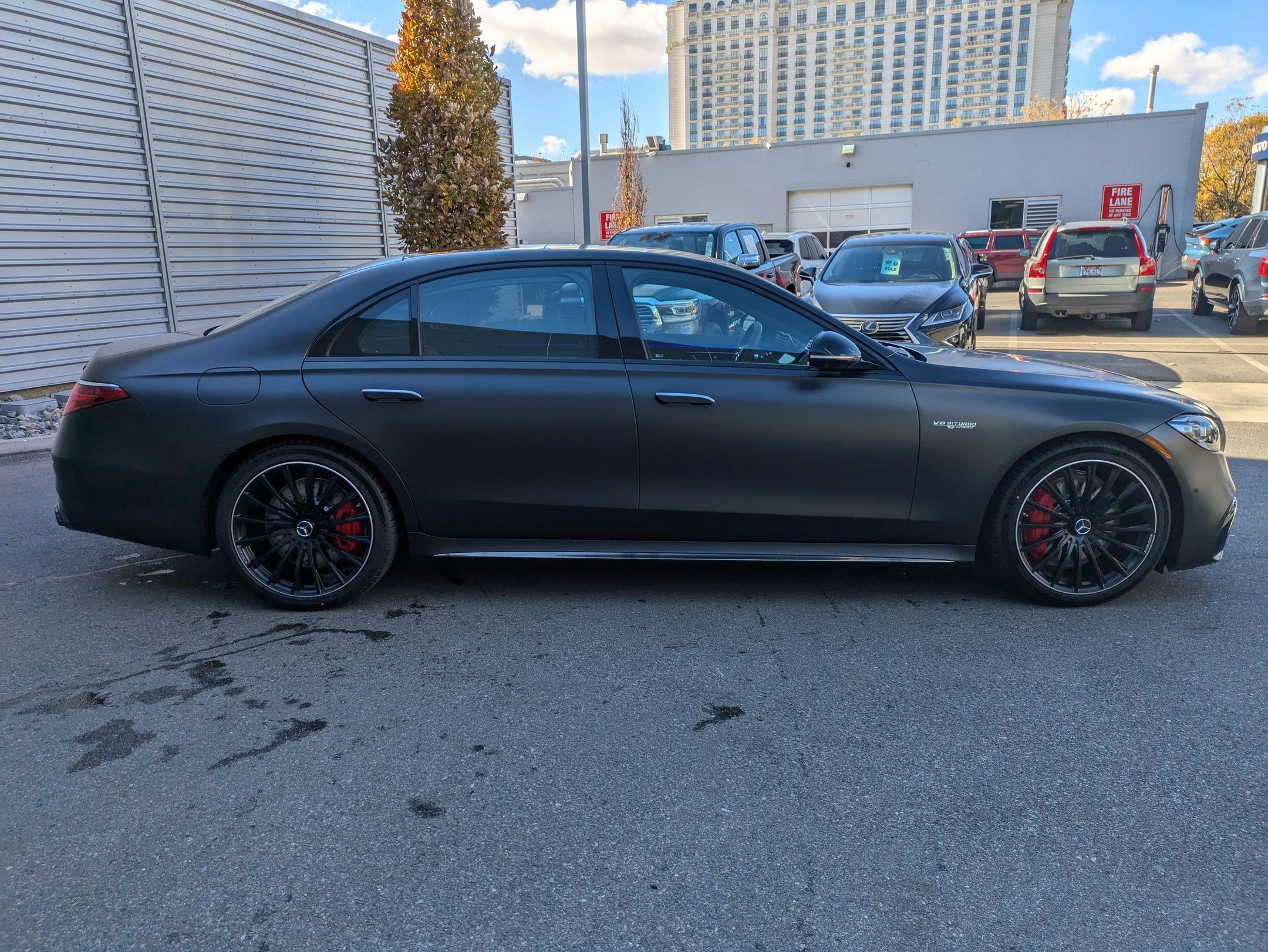 2025 Mercedes Benz S AMG 450 63 e 4MATIC photo 2
