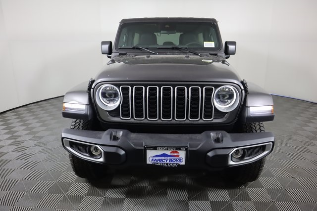 2025 Jeep Wrangler Sahara photo 3