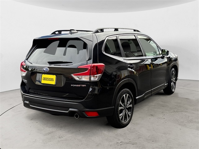 2023 Subaru Forester Limited photo 4