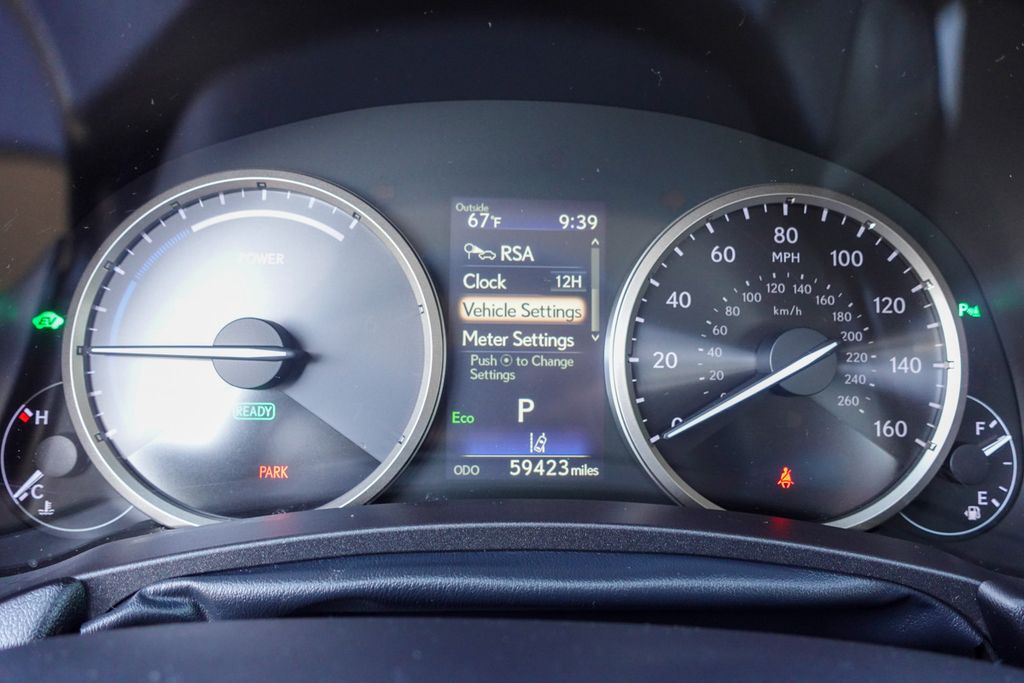 2020 Lexus NX 300h Premium photo 14