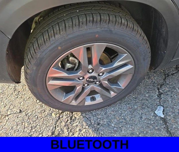 2023 Kia Seltos S photo 4