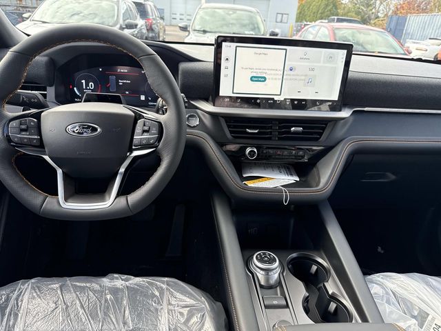 2026 Ford Explorer photo 3