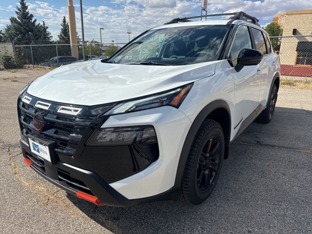 2026 Nissan Rogue SV photo 4