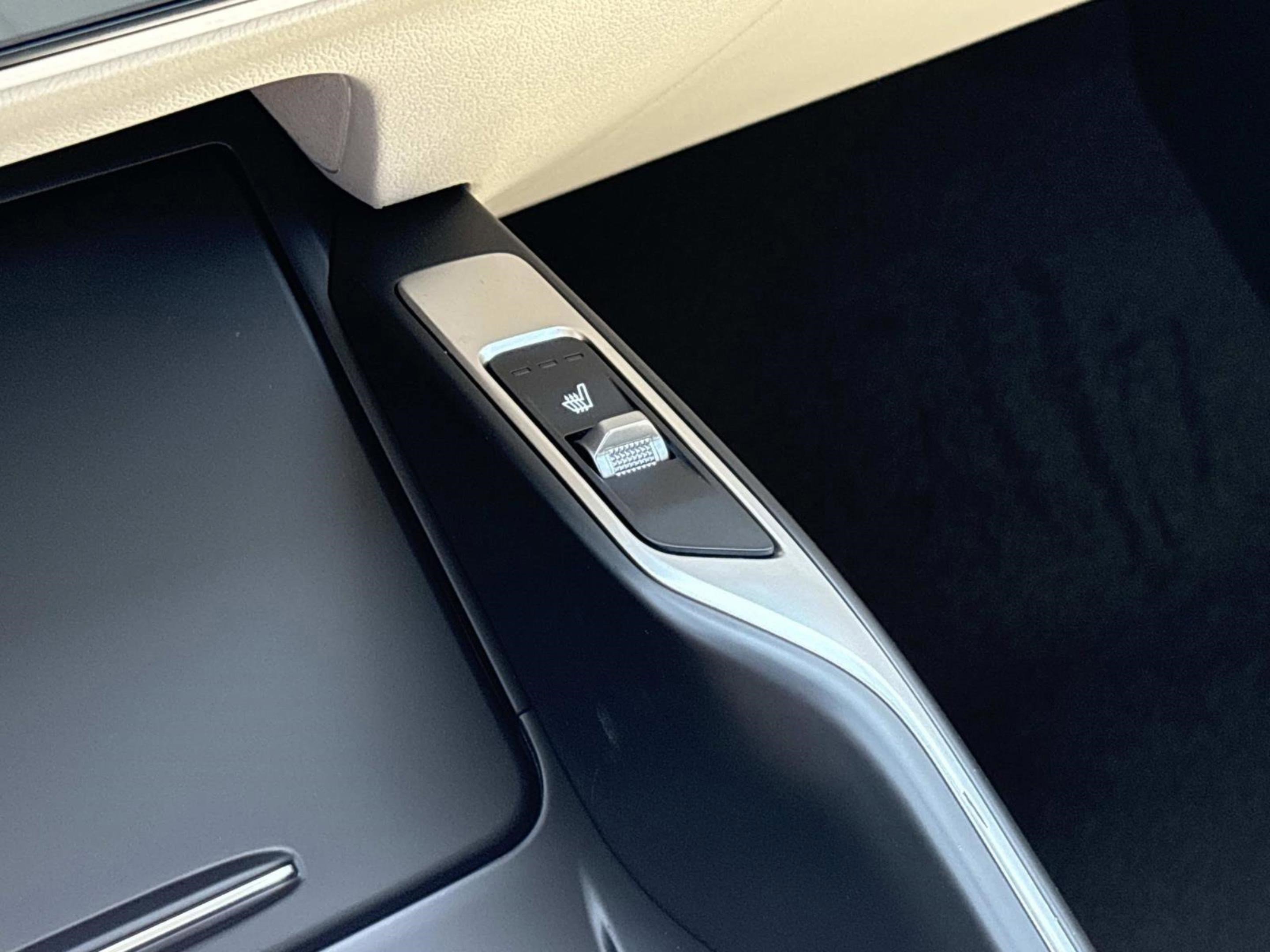 2025 Kia Sorento Hybrid EX photo 25