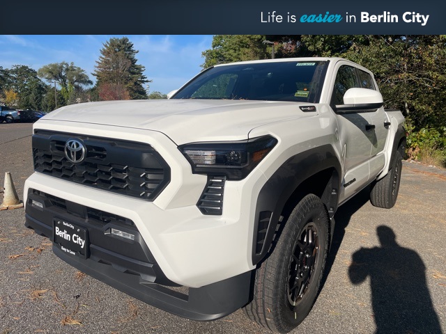2025 Toyota Tacoma TRD Off Road's photo