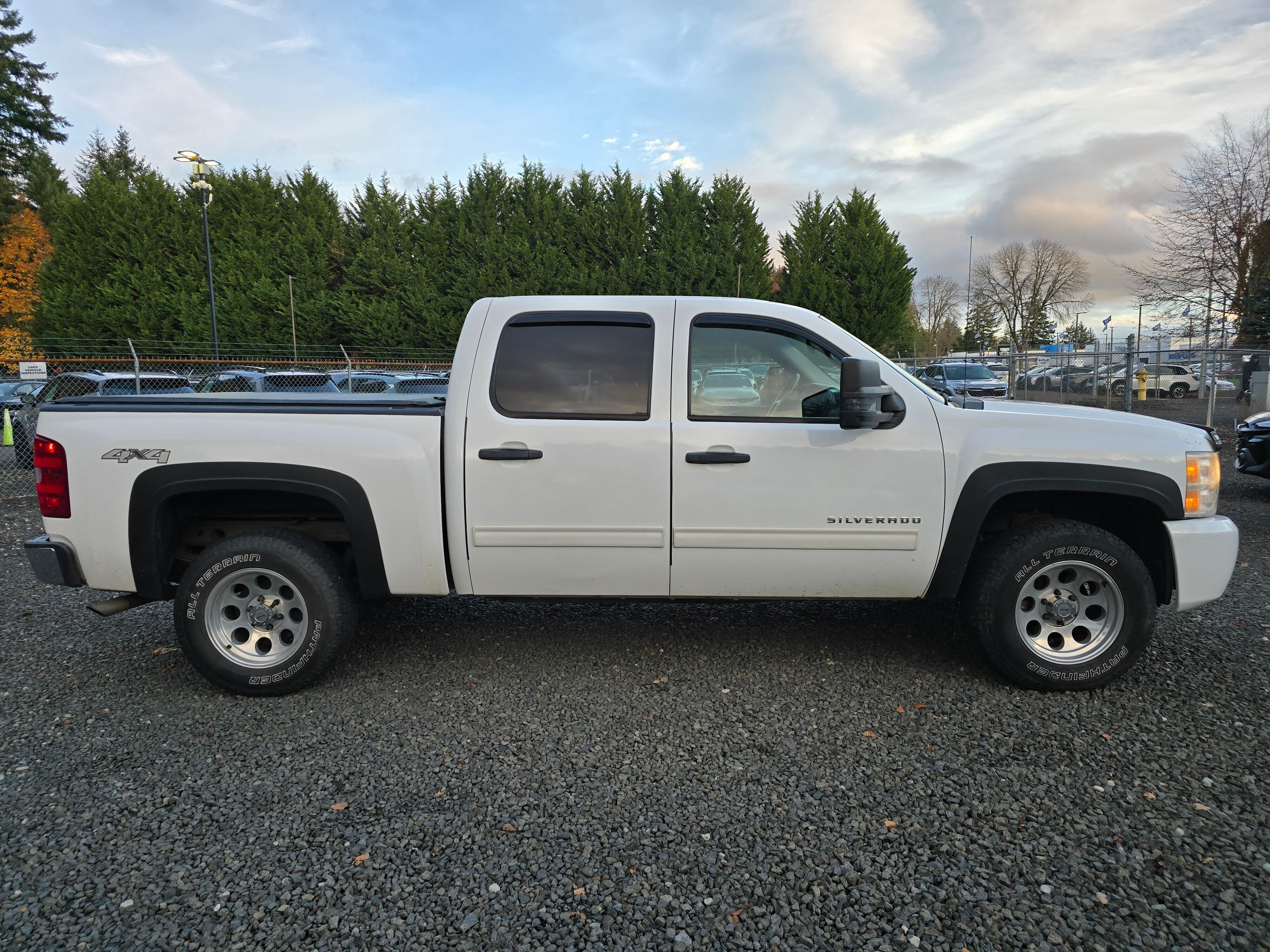 Used 2010 Chevrolet Silverado 1500 LT with VIN 3GCRKSE30AG118658 for sale in Olympia, WA