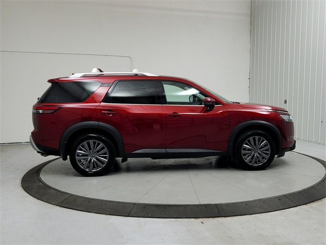 2024 Nissan Pathfinder SL photo 4