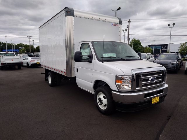 2025 Ford E-350 photo 3
