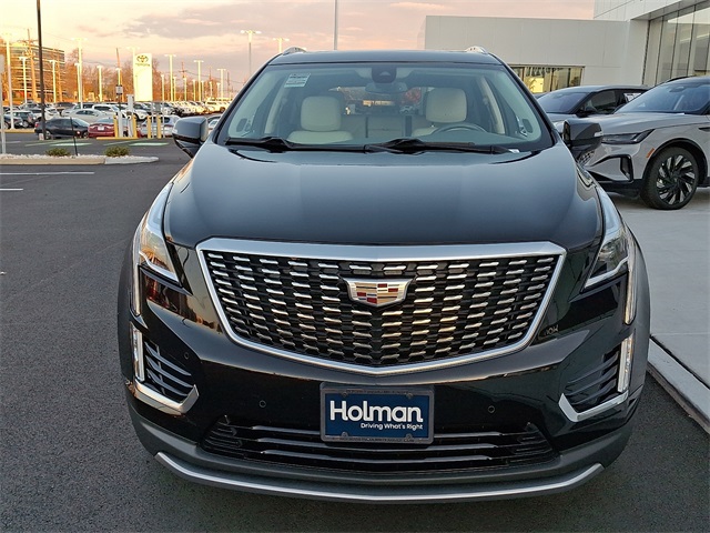 2023 Cadillac XT5 Premium Luxury photo 3