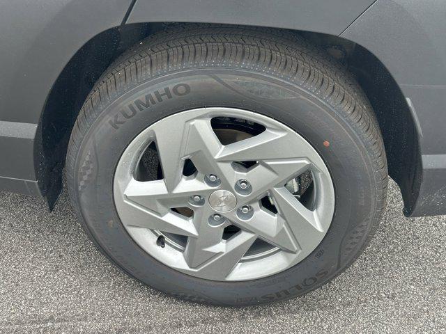 2026 Hyundai Kona SE photo 16
