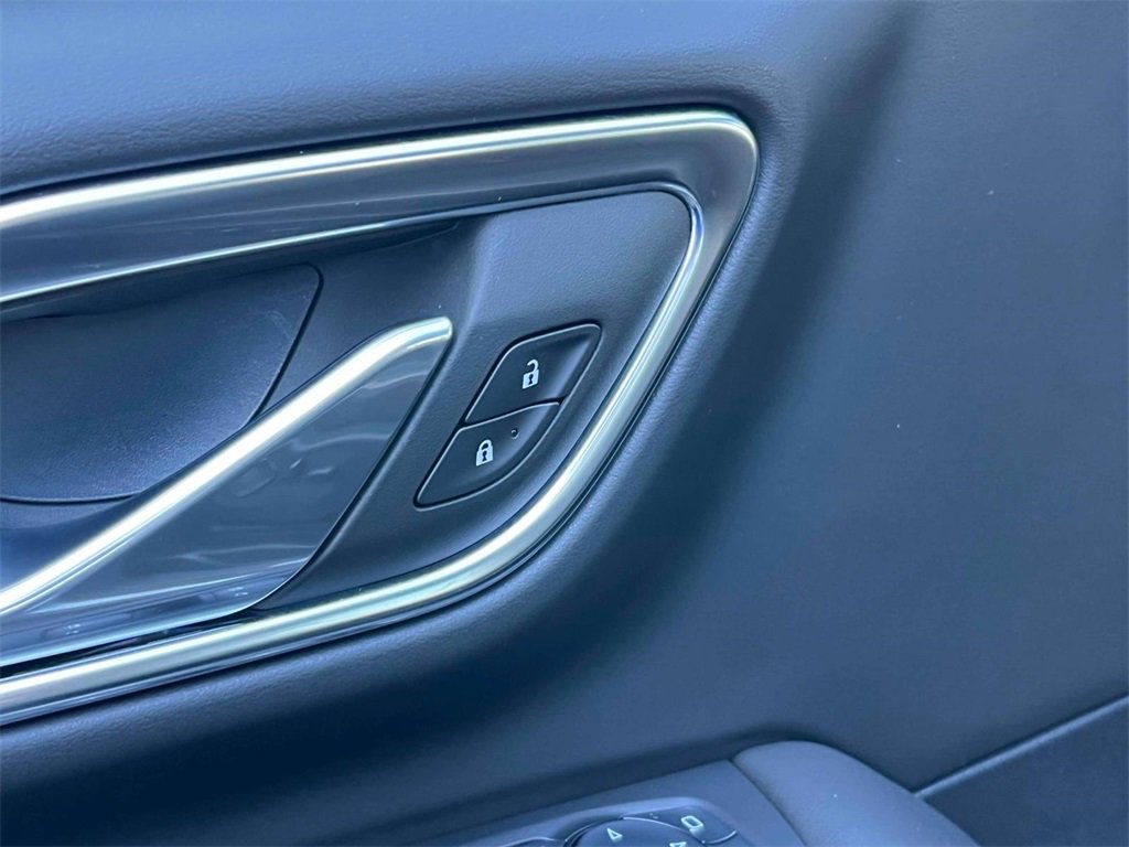 2024 Gmc Yukon XL SLT photo 27