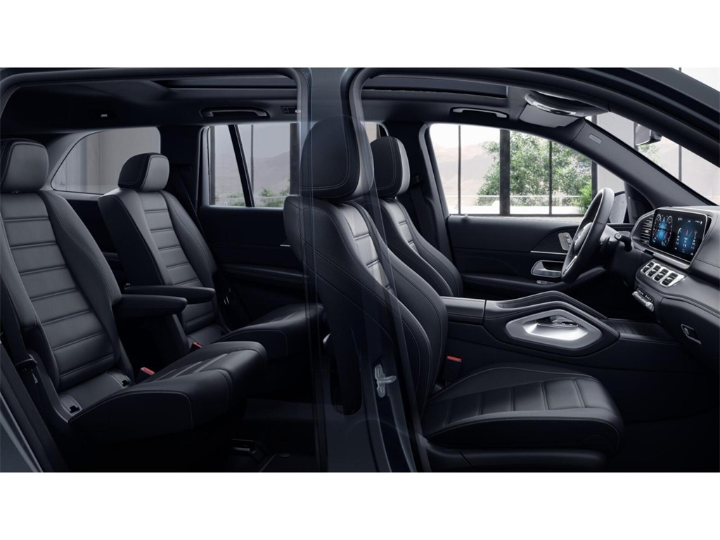 2023 Mercedes Benz GLS 450 4MATIC photo 4