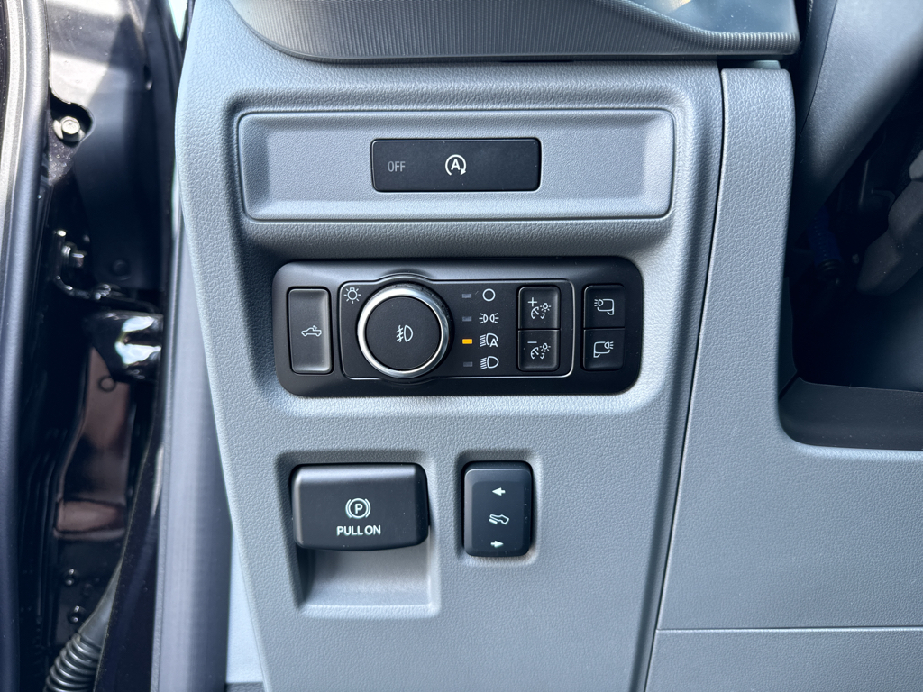 2025 Ford F-150 Lariat photo 38