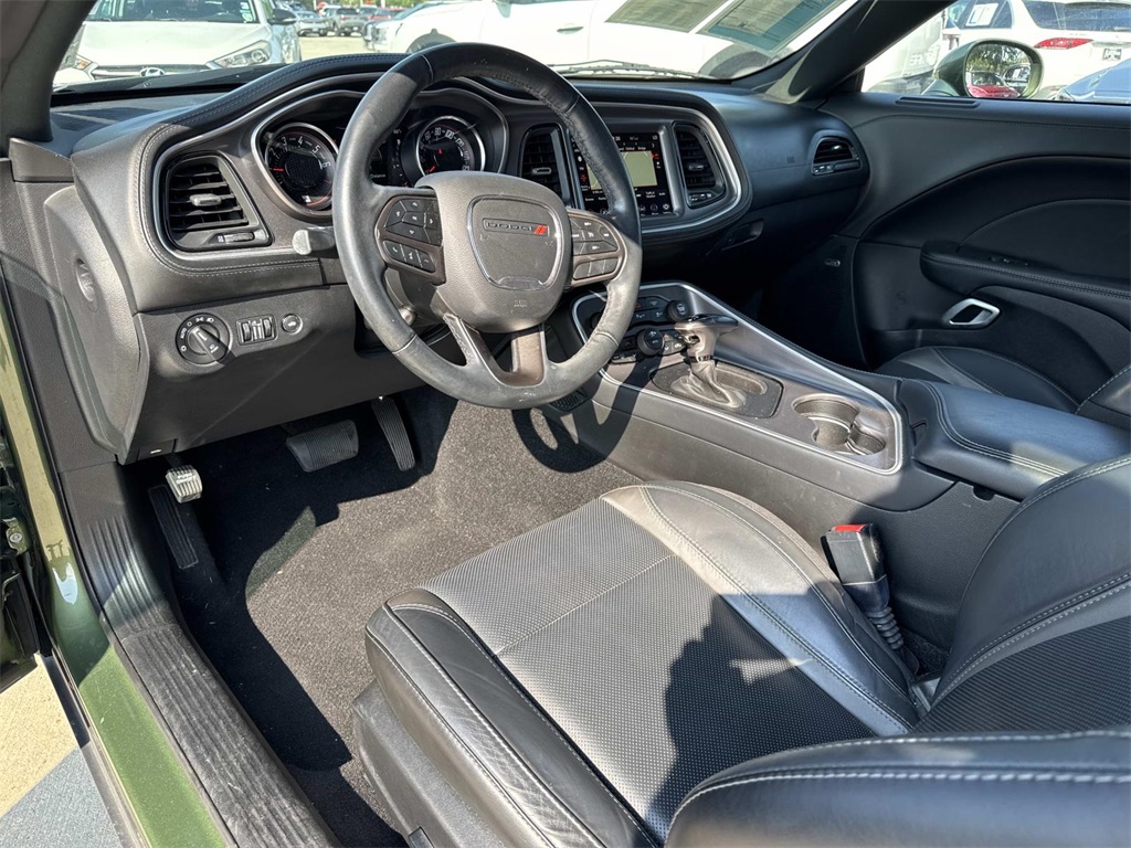 2021 Dodge Challenger SXT photo 16