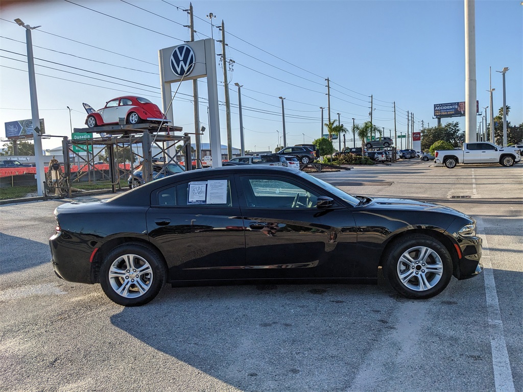 2022 Dodge Charger SXT photo 4