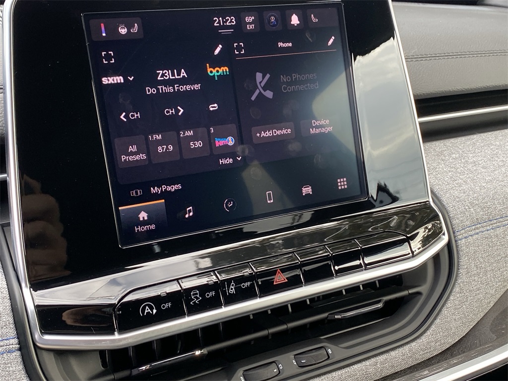2025 Jeep Compass Latitude photo 17