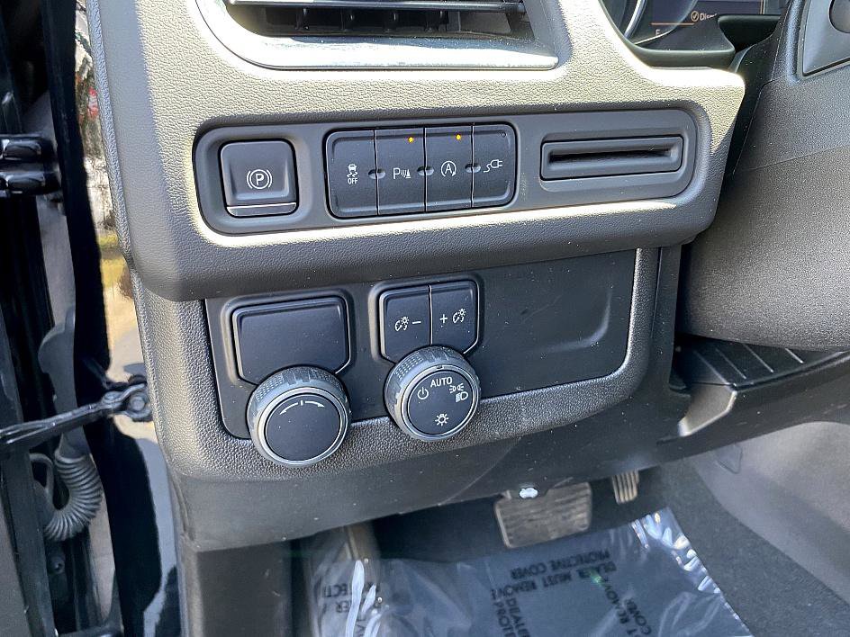 2021 Chevrolet Tahoe LT photo 16