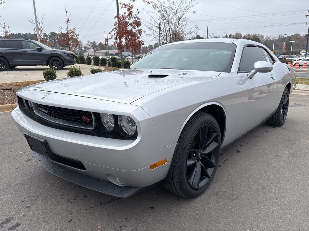 2010 Dodge Challenger R/T's photo
