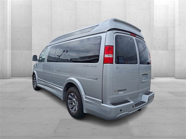 2022 Chevrolet Express 2500 Work Van photo 4