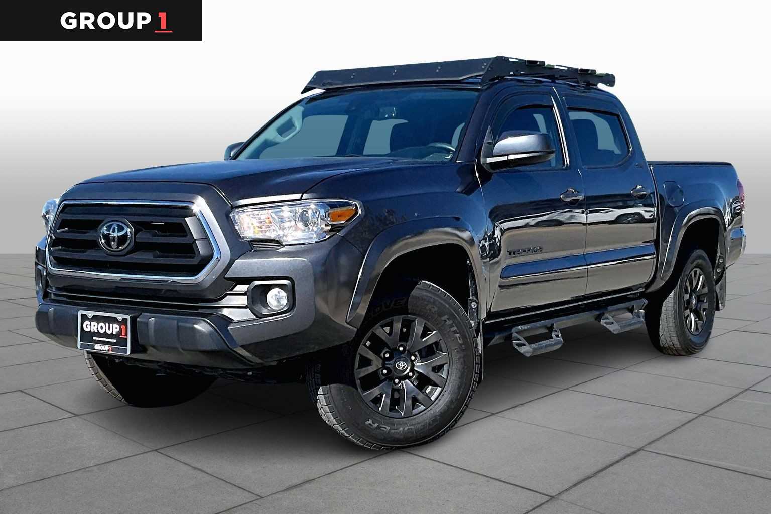 2022 Toyota Tacoma SR5's photo