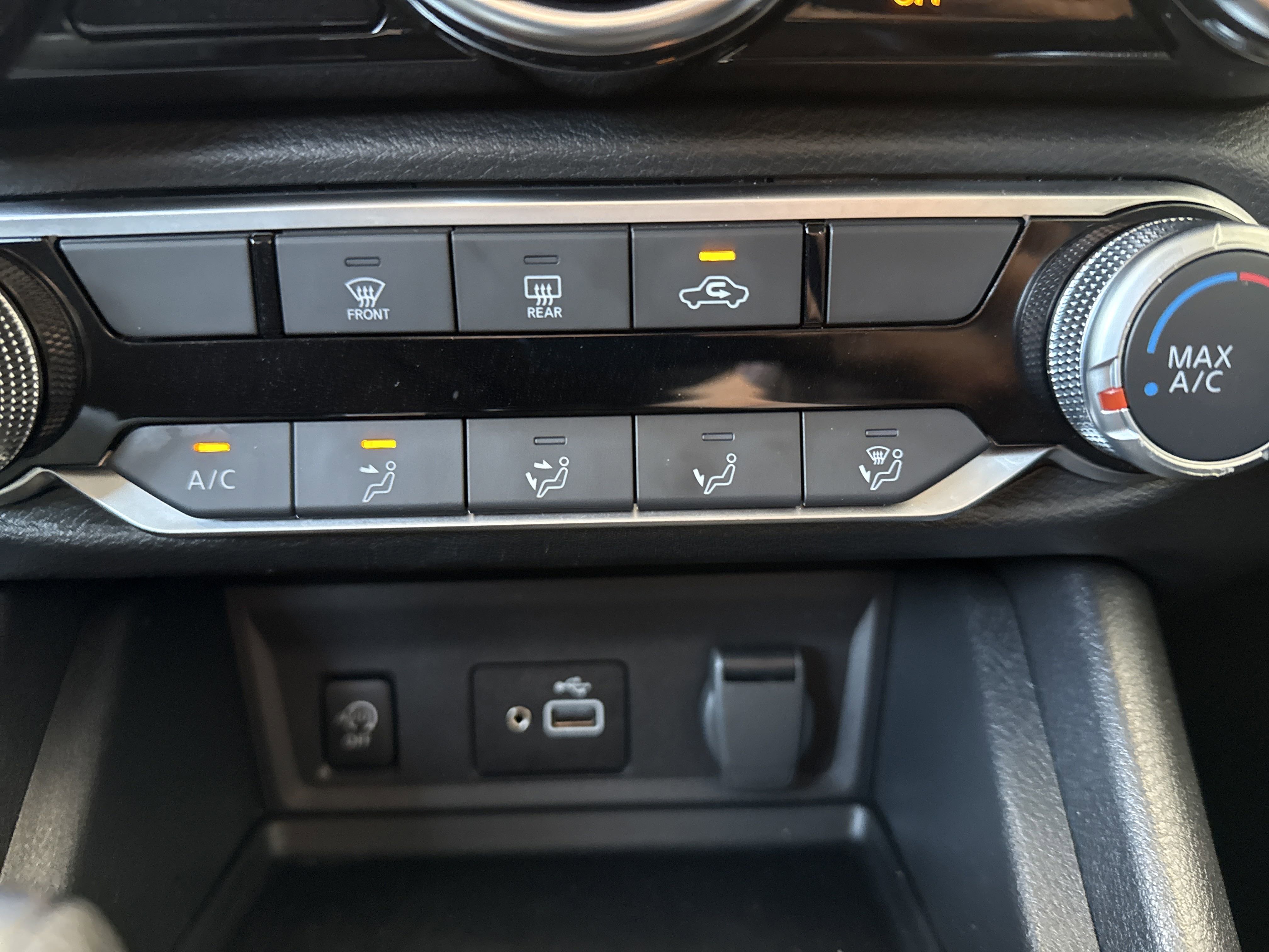 2024 Nissan Sentra S photo 18