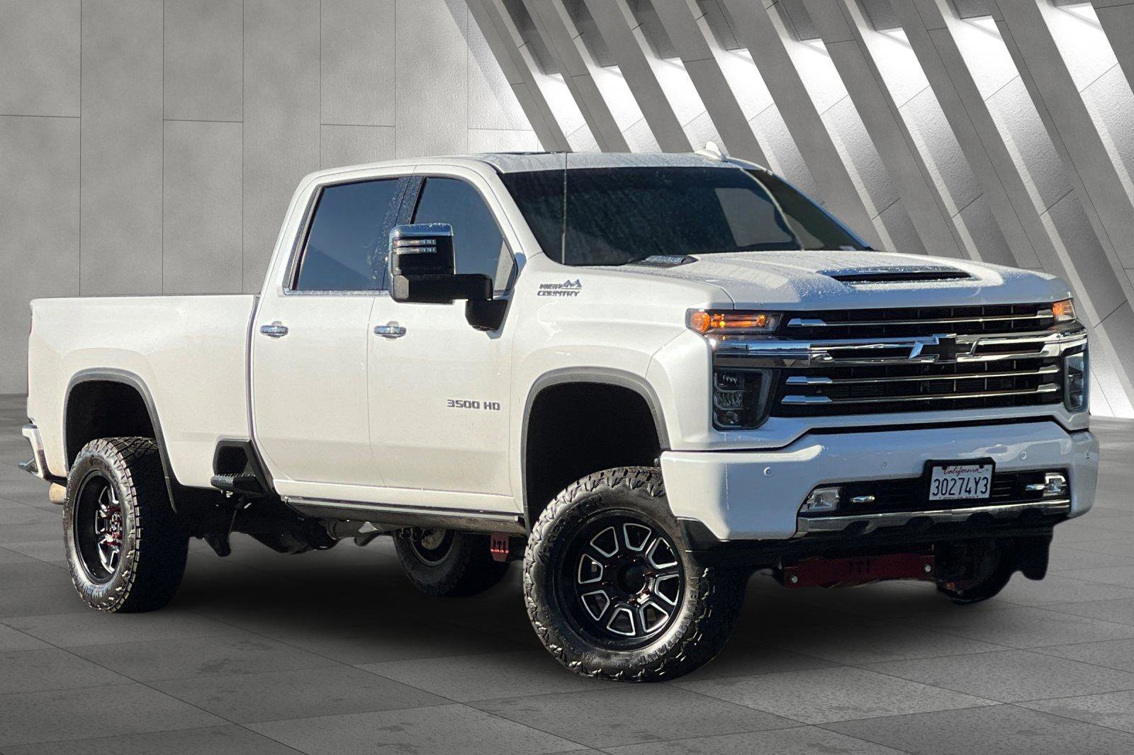 2021 Chevrolet Silverado 3500HD High Country's photo