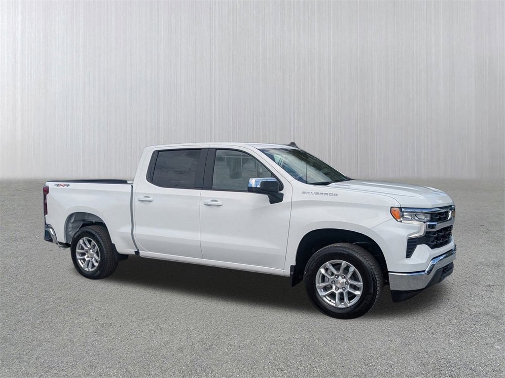 2026 Chevrolet Silverado LT's photo