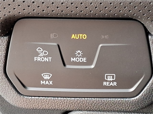 2025 Volkswagen Atlas SE Technology photo 19
