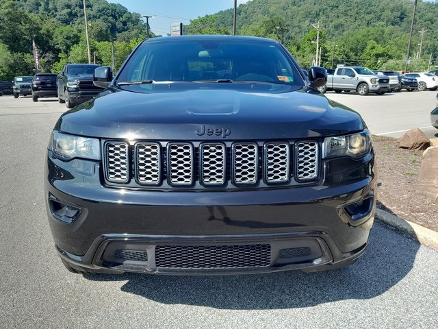 2021 Jeep Grand Cherokee Laredo X photo 3