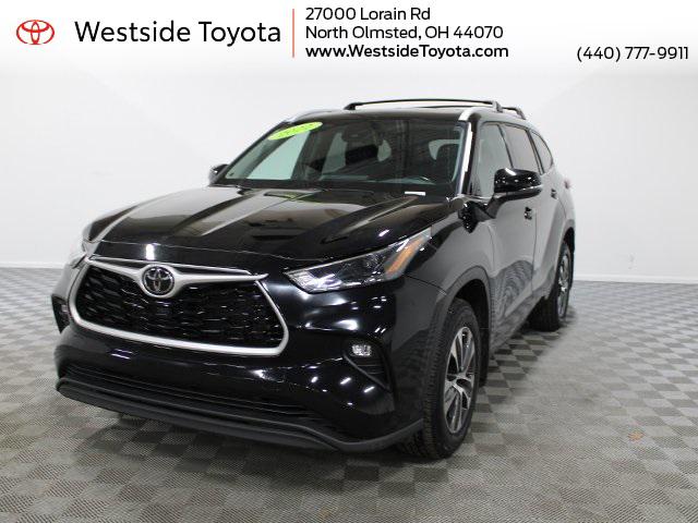 2022 Toyota Highlander XLE's photo