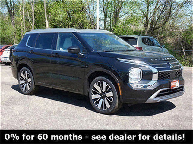 2025 Mitsubishi Outlander SEL Platinum Edition's photo