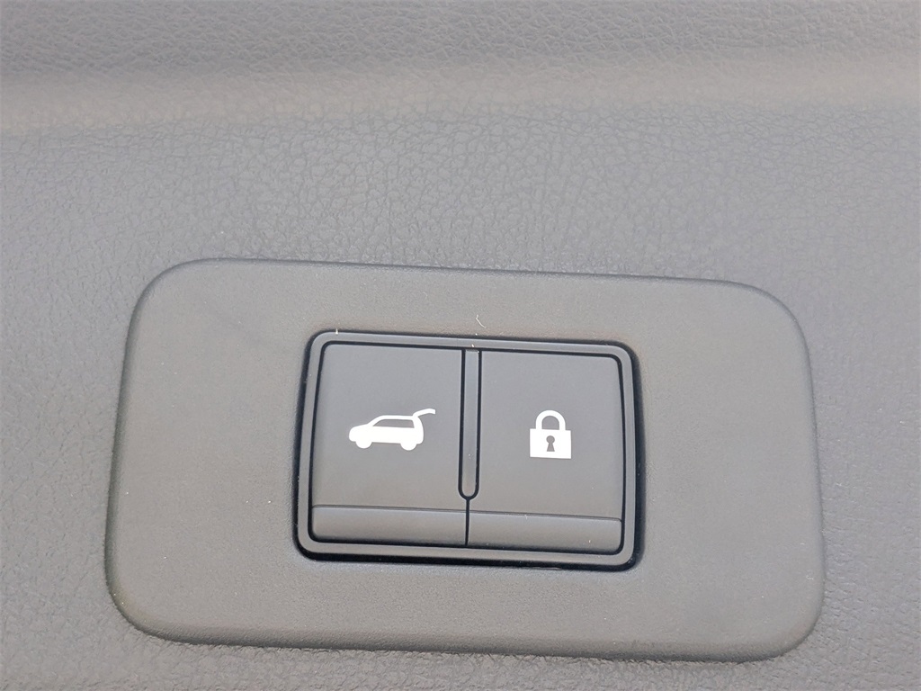 2025 Nissan Murano SL photo 12