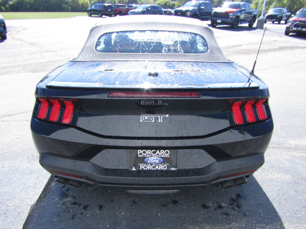 2025 Ford Mustang GT Premium Convertible photo 10