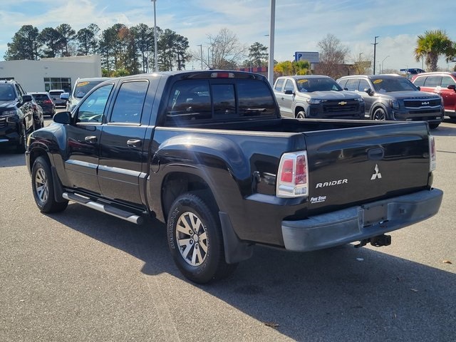 2007 Mitsubishi Raider LS photo 4