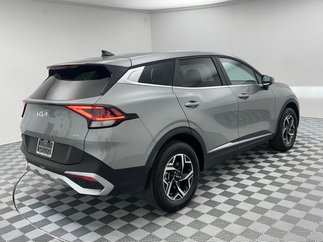 2024 Kia Sportage LX photo 4