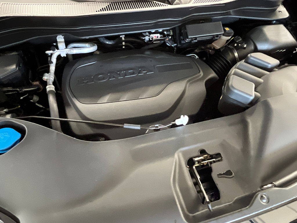 2025 Honda Ridgeline Black Edition photo 11