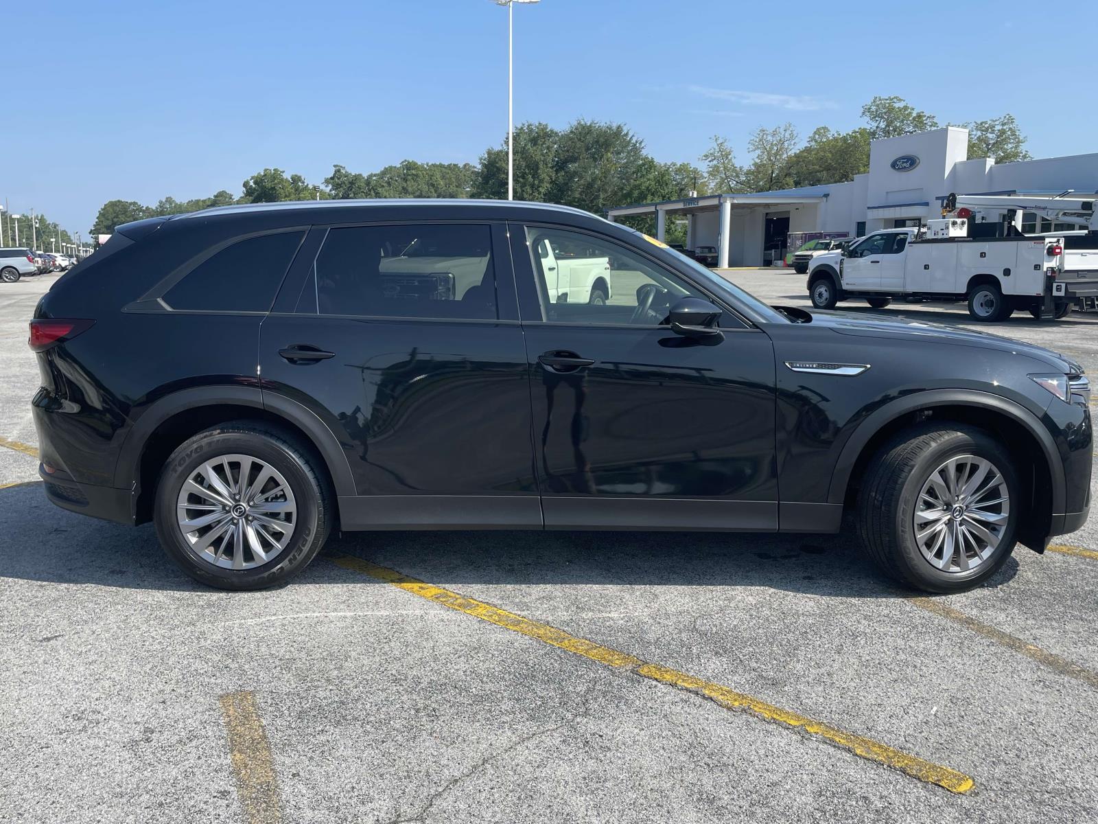 2025 Mazda CX-90 3.3 Turbo Preferred photo 2