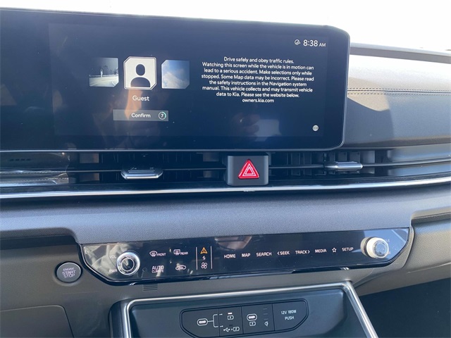 2025 Kia Carnival EX photo 14