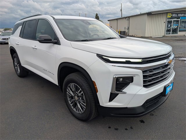 2025 Chevrolet Traverse photo 7