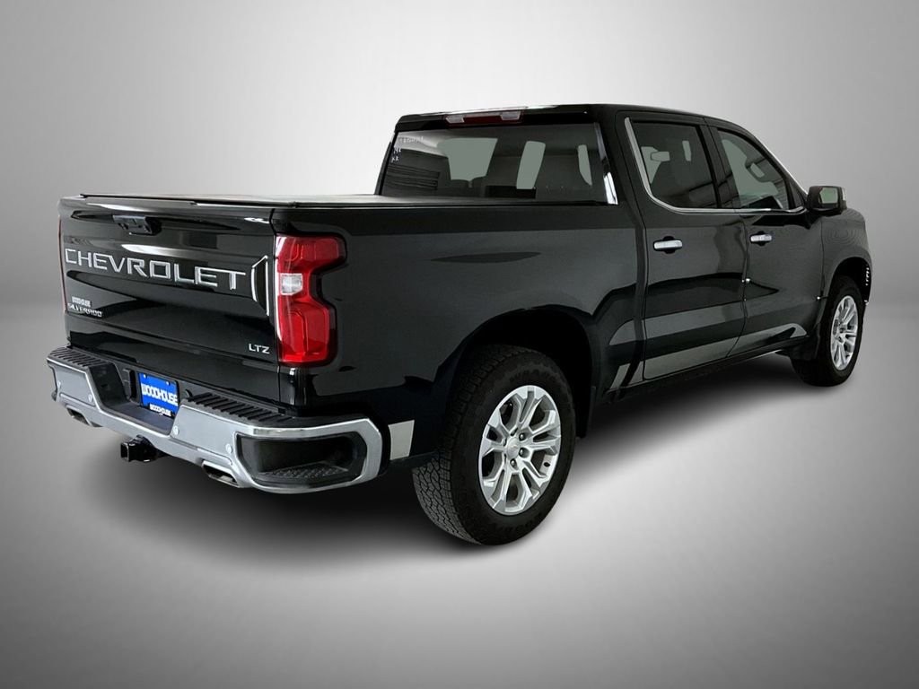2024 Chevrolet Silverado 1500 LTZ photo 2