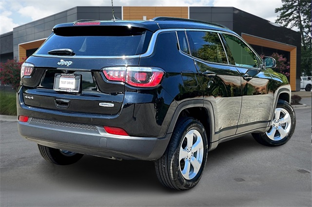 2020 Jeep Compass Latitude photo 6