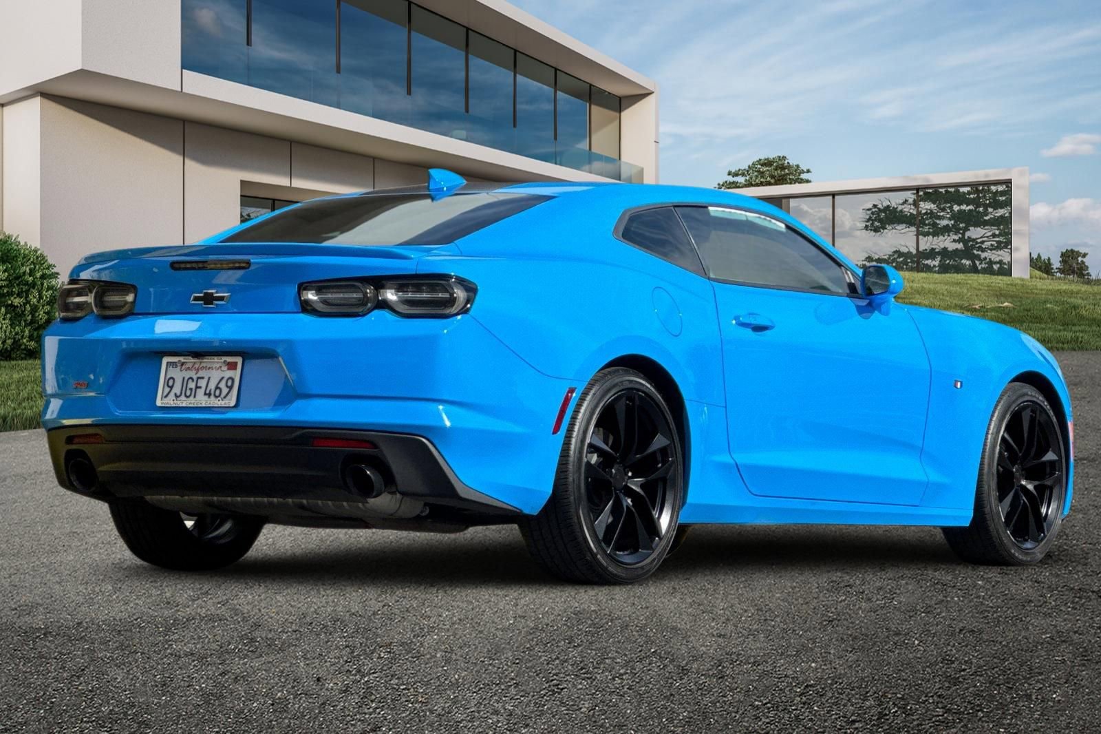 2023 Chevrolet Camaro 2LT 3LT photo 3