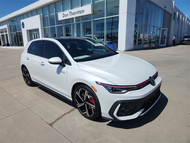 2025 Volkswagen Golf GTI SE's photo