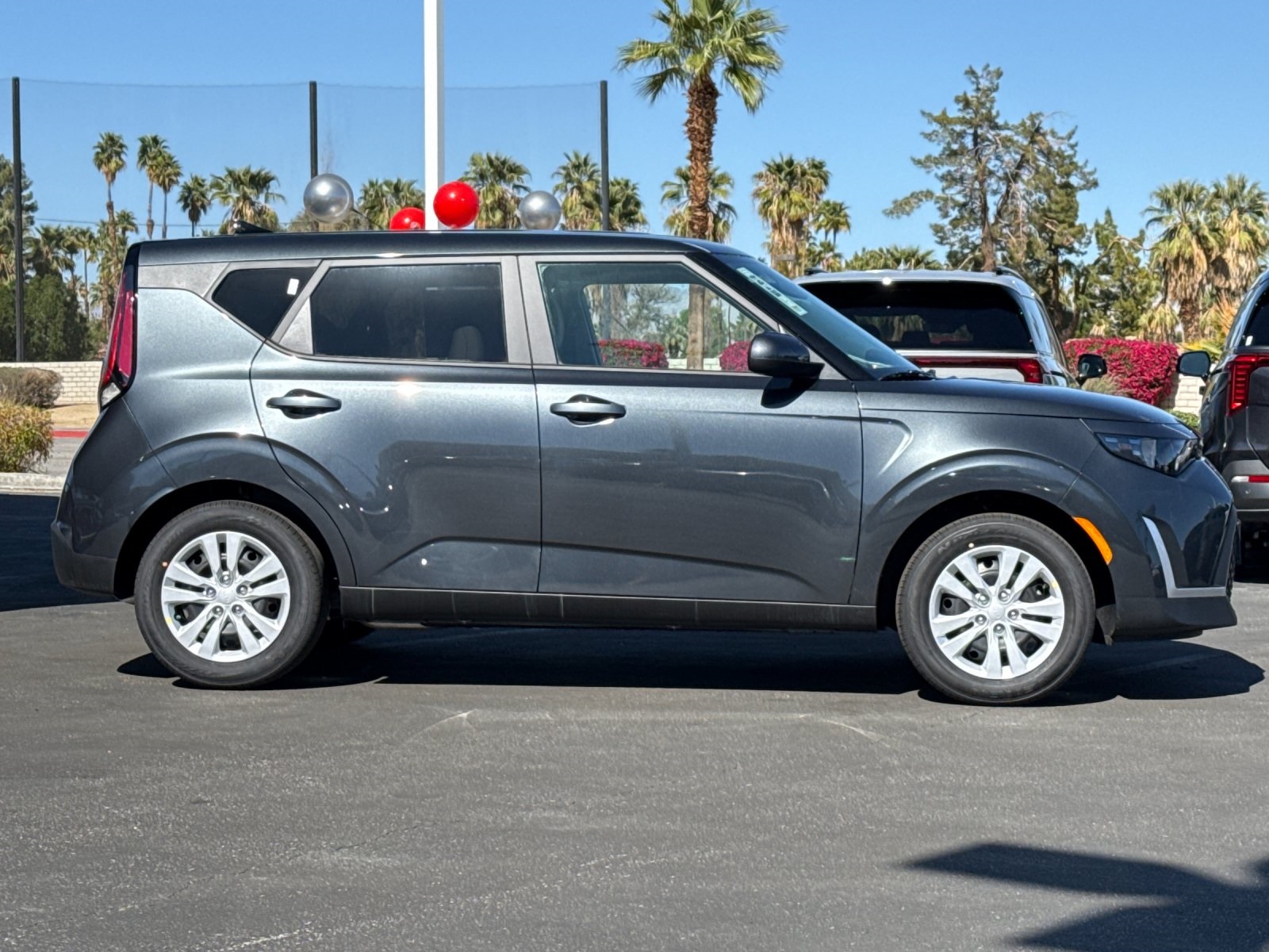 2025 Kia Soul LX photo 2