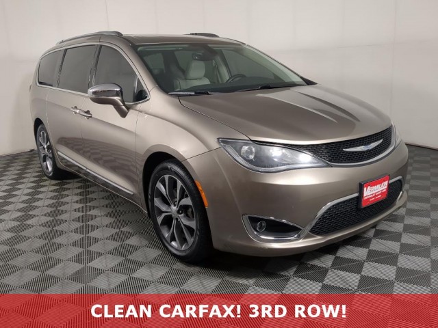 Pre-Owned 2017 Chrysler Pacifica Limited Passenger Van in