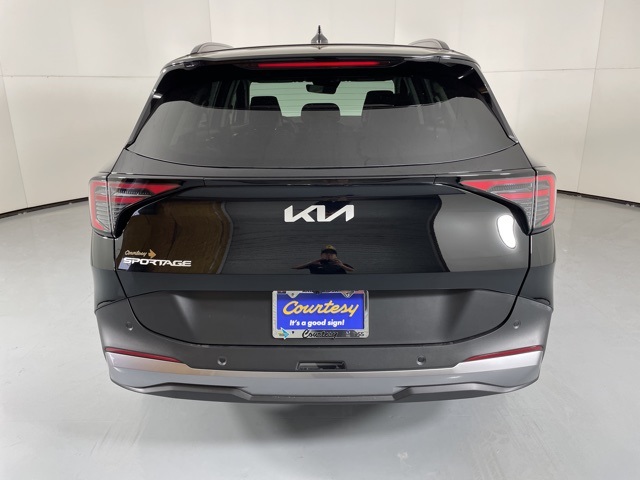 2026 Kia Sportage EX photo 4