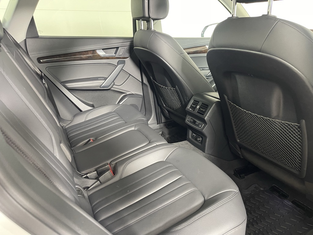 2020 Audi Q5 45 Premium Plus photo 22