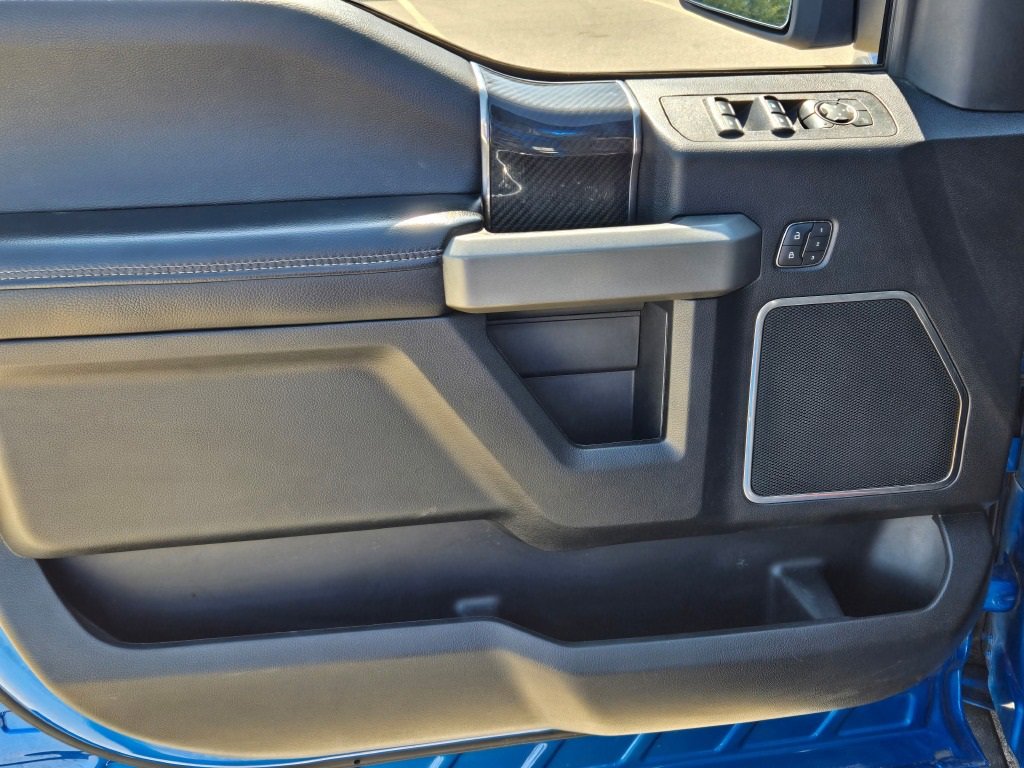 2019 Ford F-150 Raptor photo 24